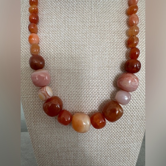 Carnelian agate chunk bead necklace by Jay King - Picture 4 of 12